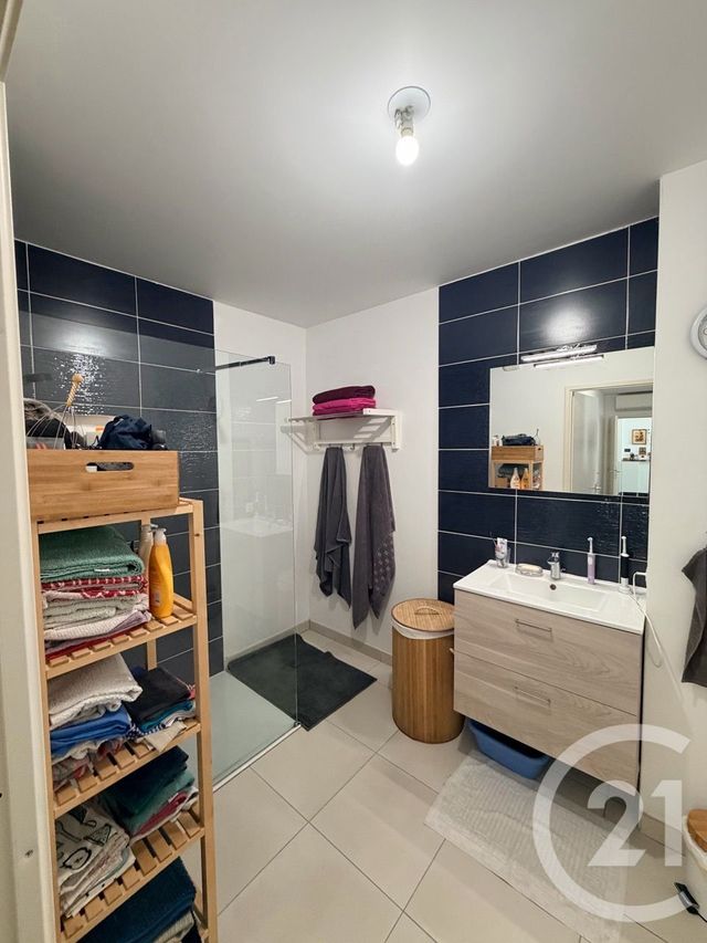 Appartement T4 à vendre - 4 pièces - 82.55 m2 - MARSEILLE - 13010 - PROVENCE-ALPES-COTE-D-AZUR - Century 21 Coeur Neuf