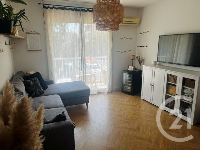 Appartement T4 à vendre - 4 pièces - 62.54 m2 - MARSEILLE - 13010 - PROVENCE-ALPES-COTE-D-AZUR - Century 21 Coeur Neuf