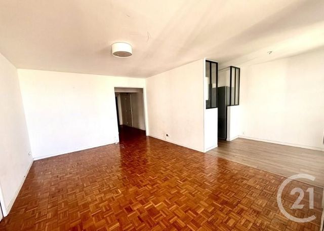 Appartement T3 à vendre - 3 pièces - 76.18 m2 - MARSEILLE - 13009 - PROVENCE-ALPES-COTE-D-AZUR - Century 21 Coeur Neuf