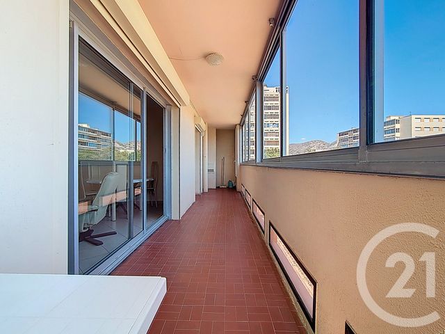 Appartement T4 à vendre - 4 pièces - 83.35 m2 - MARSEILLE - 13009 - PROVENCE-ALPES-COTE-D-AZUR - Century 21 Coeur Neuf