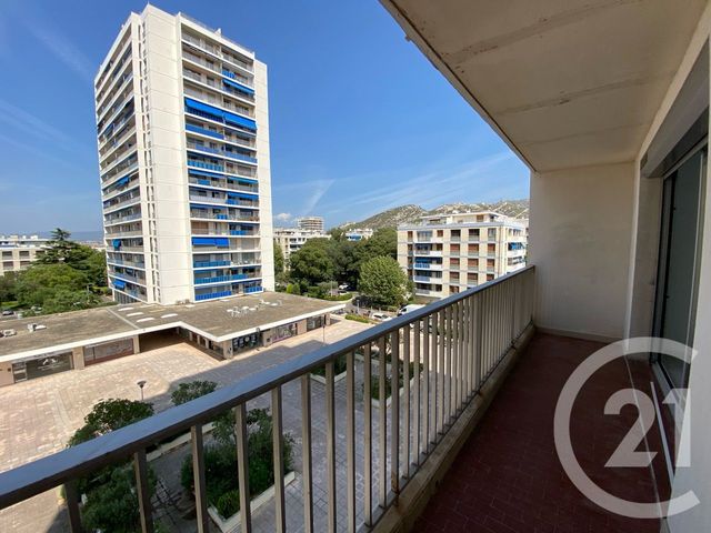 Afficher la photo en grand Appartement T3 à vendre - 3 pièces - 76.5 m2 - MARSEILLE - 13009 - PROVENCE-ALPES-COTE-D-AZUR - Century 21 Coeur Neuf