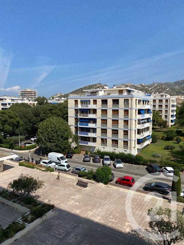 Afficher la photo en grand Appartement T3 à vendre - 3 pièces - 76.5 m2 - MARSEILLE - 13009 - PROVENCE-ALPES-COTE-D-AZUR - Century 21 Coeur Neuf