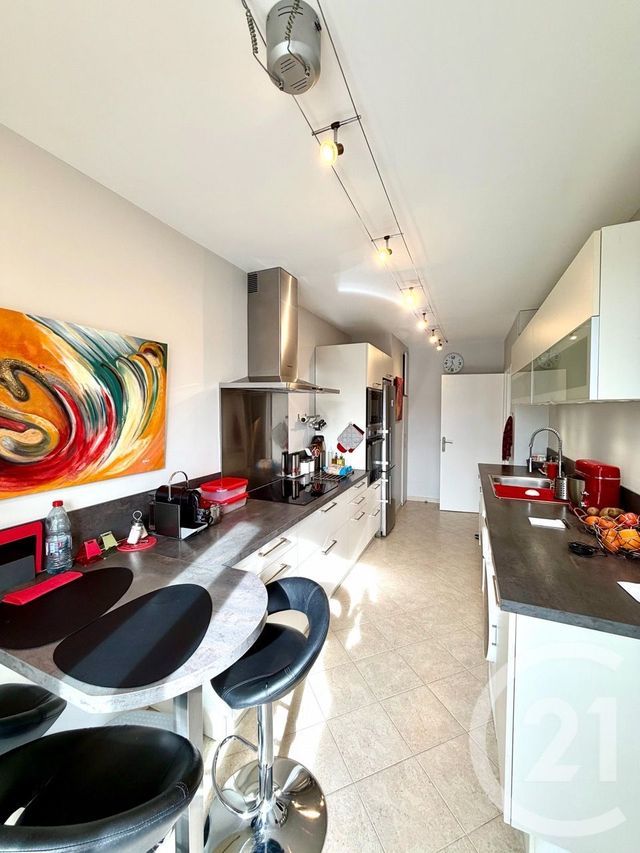 Appartement Duplex à vendre - 5 pièces - 107.14 m2 - MARSEILLE - 13009 - PROVENCE-ALPES-COTE-D-AZUR - Century 21 Coeur Neuf