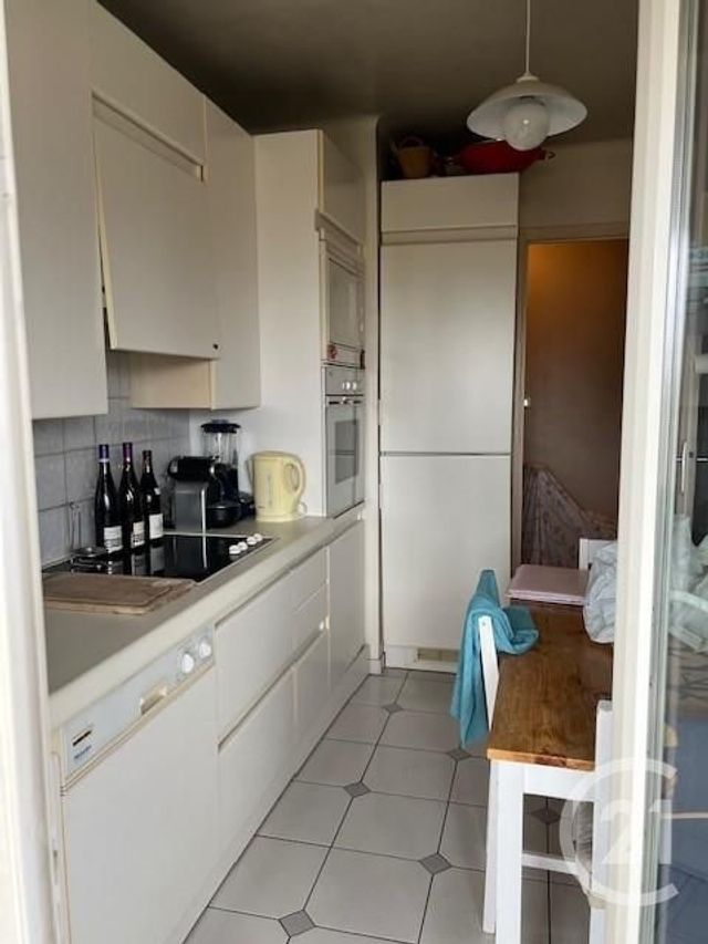 Appartement T2 à vendre - 2 pièces - 48.16 m2 - MARSEILLE - 13009 - PROVENCE-ALPES-COTE-D-AZUR - Century 21 Coeur Neuf