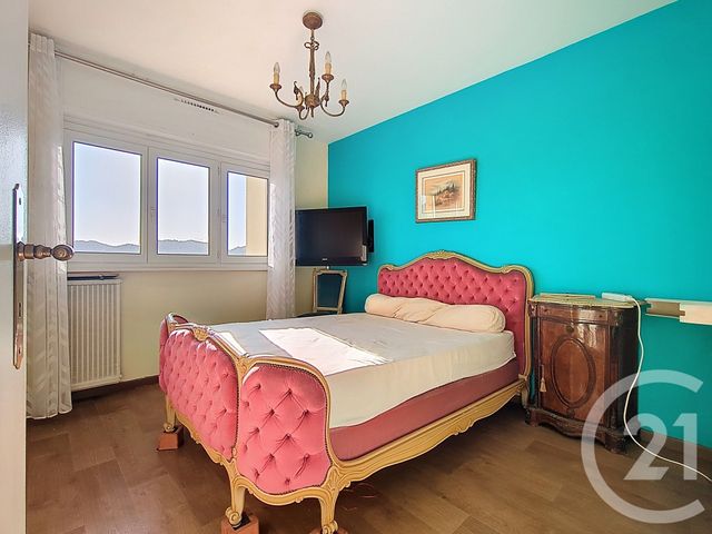 Appartement T3 à vendre - 3 pièces - 74.07 m2 - MARSEILLE - 13009 - PROVENCE-ALPES-COTE-D-AZUR - Century 21 Coeur Neuf