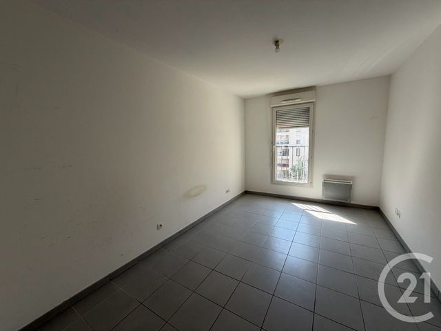 Appartement T3 à vendre - 3 pièces - 65.0 m2 - MARSEILLE - 13010 - PROVENCE-ALPES-COTE-D-AZUR - Century 21 Coeur Neuf
