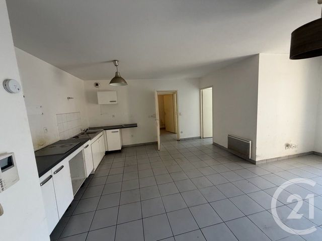 Appartement T3 à vendre - 3 pièces - 65.0 m2 - MARSEILLE - 13010 - PROVENCE-ALPES-COTE-D-AZUR - Century 21 Coeur Neuf