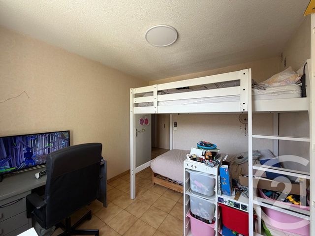 Appartement T4 à vendre - 4 pièces - 75.74 m2 - MARSEILLE - 13009 - PROVENCE-ALPES-COTE-D-AZUR - Century 21 Coeur Neuf