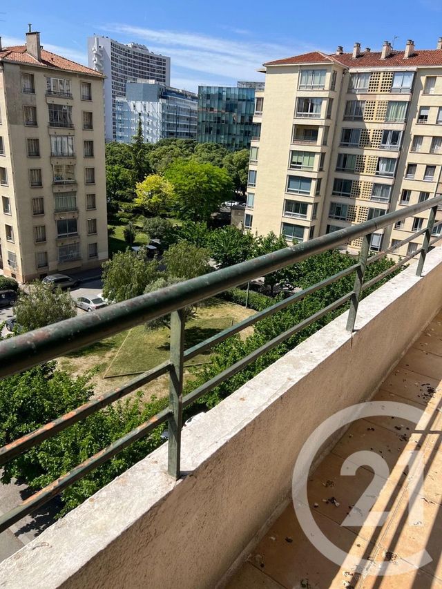 Appartement T4 à vendre - 4 pièces - 76.0 m2 - MARSEILLE - 13009 - PROVENCE-ALPES-COTE-D-AZUR - Century 21 Coeur Neuf