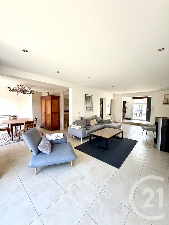 maison à louer - 5 pièces - 156.0 m2 - MARSEILLE - 13009 - PROVENCE-ALPES-COTE-D-AZUR - Century 21 Coeur Neuf