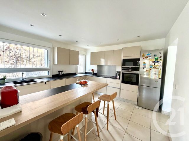 maison à louer - 5 pièces - 156.0 m2 - MARSEILLE - 13009 - PROVENCE-ALPES-COTE-D-AZUR - Century 21 Coeur Neuf