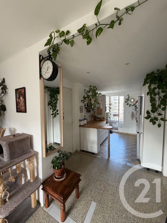 Appartement T3 à vendre - 3 pièces - 68.65 m2 - MARSEILLE - 13009 - PROVENCE-ALPES-COTE-D-AZUR - Century 21 Coeur Neuf