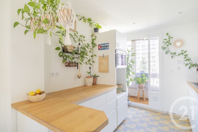 Appartement T3 à vendre - 3 pièces - 68.65 m2 - MARSEILLE - 13009 - PROVENCE-ALPES-COTE-D-AZUR - Century 21 Coeur Neuf