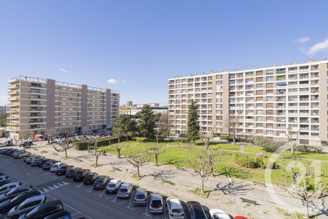 Appartement T3 à vendre - 3 pièces - 68.65 m2 - MARSEILLE - 13009 - PROVENCE-ALPES-COTE-D-AZUR - Century 21 Coeur Neuf