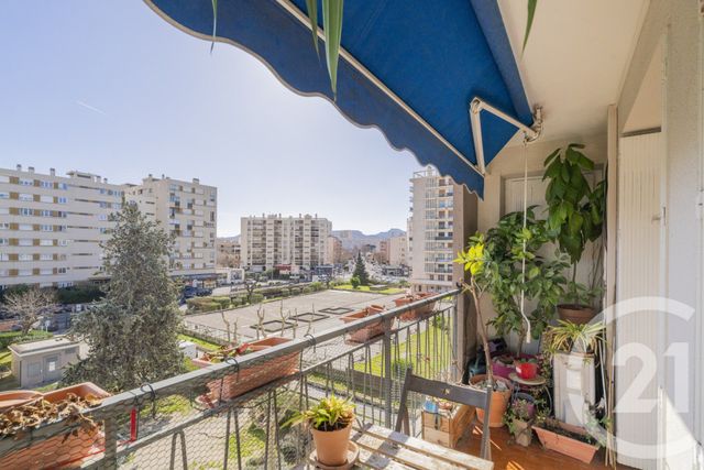Appartement T3 à vendre - 3 pièces - 68.65 m2 - MARSEILLE - 13009 - PROVENCE-ALPES-COTE-D-AZUR - Century 21 Coeur Neuf