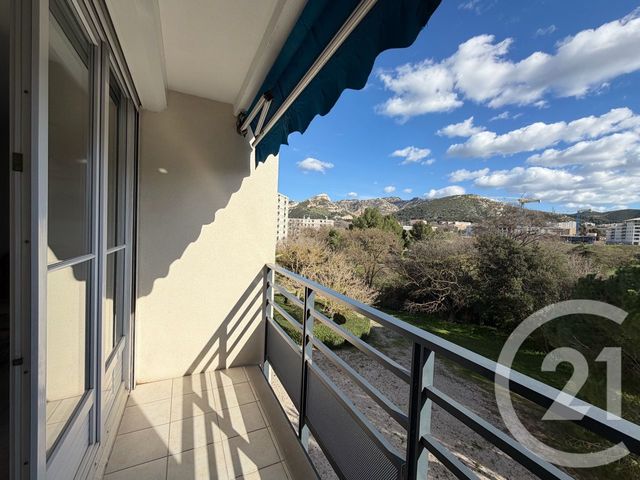 Appartement T3 à vendre - 3 pièces - 65.16 m2 - MARSEILLE - 13009 - PROVENCE-ALPES-COTE-D-AZUR - Century 21 Coeur Neuf