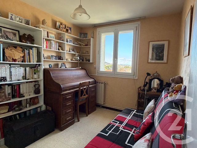 Appartement T3 à vendre - 3 pièces - 65.16 m2 - MARSEILLE - 13009 - PROVENCE-ALPES-COTE-D-AZUR - Century 21 Coeur Neuf