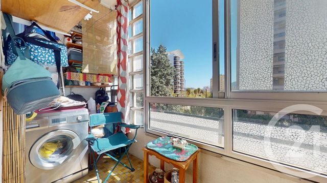 Appartement T3 à vendre - 3 pièces - 58.17 m2 - MARSEILLE - 13009 - PROVENCE-ALPES-COTE-D-AZUR - Century 21 Coeur Neuf
