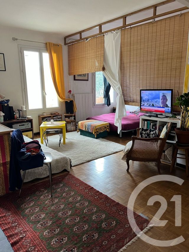 Appartement T3 à vendre - 3 pièces - 58.17 m2 - MARSEILLE - 13009 - PROVENCE-ALPES-COTE-D-AZUR - Century 21 Coeur Neuf