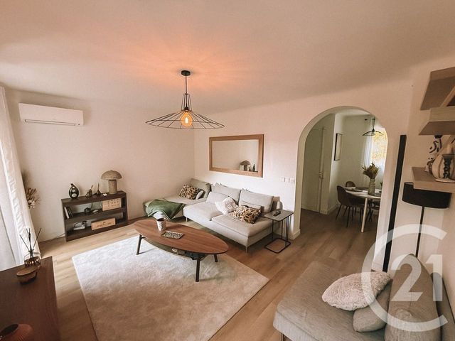 Appartement T2 à vendre - 2 pièces - 48.75 m2 - MARSEILLE - 13009 - PROVENCE-ALPES-COTE-D-AZUR - Century 21 Coeur Neuf