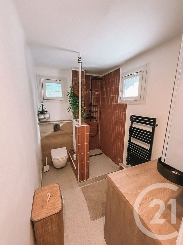 Appartement T2 à vendre - 2 pièces - 48.75 m2 - MARSEILLE - 13009 - PROVENCE-ALPES-COTE-D-AZUR - Century 21 Coeur Neuf
