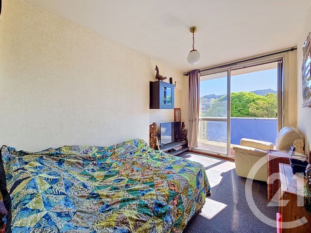 Appartement T3 à vendre - 3 pièces - 81.87 m2 - MARSEILLE - 13009 - PROVENCE-ALPES-COTE-D-AZUR - Century 21 Coeur Neuf