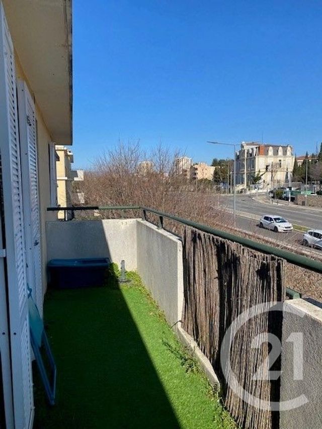 Appartement T3 à vendre - 3 pièces - 55.5 m2 - MARSEILLE - 13009 - PROVENCE-ALPES-COTE-D-AZUR - Century 21 Coeur Neuf