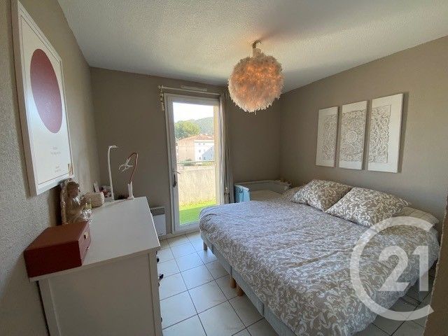 Appartement T3 à vendre - 3 pièces - 55.5 m2 - MARSEILLE - 13009 - PROVENCE-ALPES-COTE-D-AZUR - Century 21 Coeur Neuf