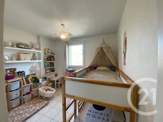 Appartement T3 à vendre - 3 pièces - 55.5 m2 - MARSEILLE - 13009 - PROVENCE-ALPES-COTE-D-AZUR - Century 21 Coeur Neuf
