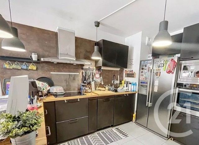 Appartement F2 à vendre - 2 pièces - 40.15 m2 - MARSEILLE - 13009 - PROVENCE-ALPES-COTE-D-AZUR - Century 21 Coeur Neuf