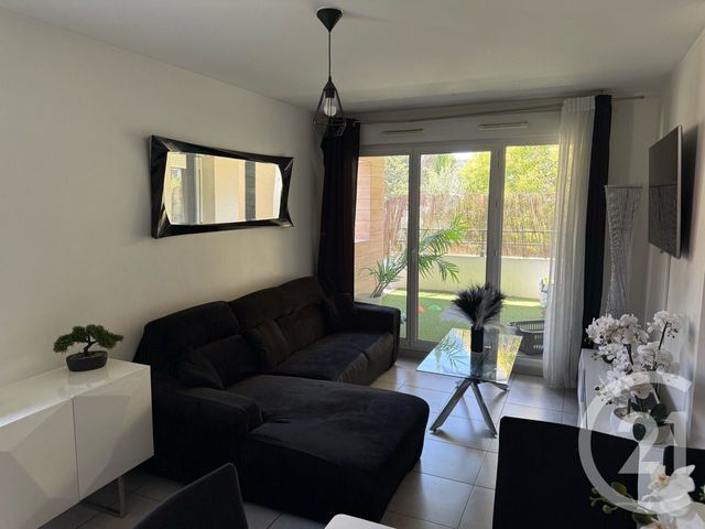 Appartement F3 à vendre - 3 pièces - 62.83 m2 - MARSEILLE - 13009 - PROVENCE-ALPES-COTE-D-AZUR - Century 21 Coeur Neuf