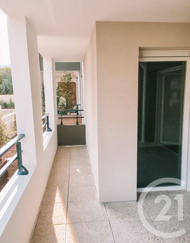Appartement F3 à vendre - 3 pièces - 62.83 m2 - MARSEILLE - 13009 - PROVENCE-ALPES-COTE-D-AZUR - Century 21 Coeur Neuf