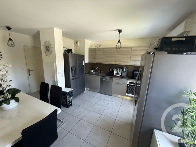 Appartement F3 à vendre - 3 pièces - 62.83 m2 - MARSEILLE - 13009 - PROVENCE-ALPES-COTE-D-AZUR - Century 21 Coeur Neuf