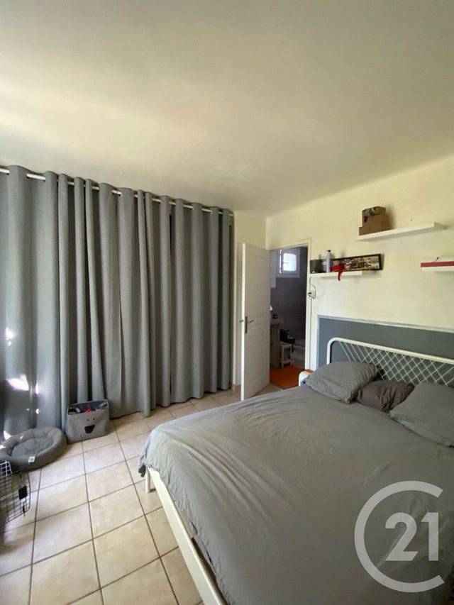 Appartement T2 à louer - 2 pièces - 48.88 m2 - MARSEILLE - 13009 - PROVENCE-ALPES-COTE-D-AZUR - Century 21 Coeur Neuf