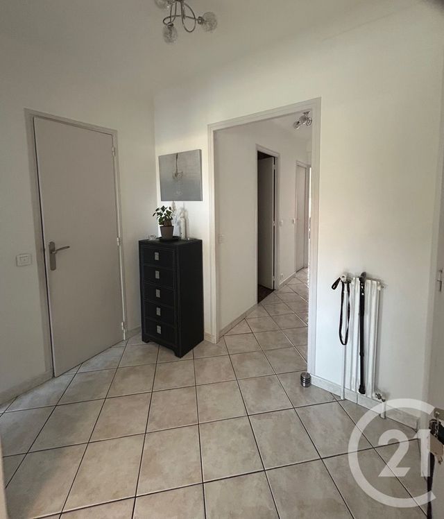 Appartement T3 à vendre - 3 pièces - 61.88 m2 - MARSEILLE - 13010 - PROVENCE-ALPES-COTE-D-AZUR - Century 21 Coeur Neuf