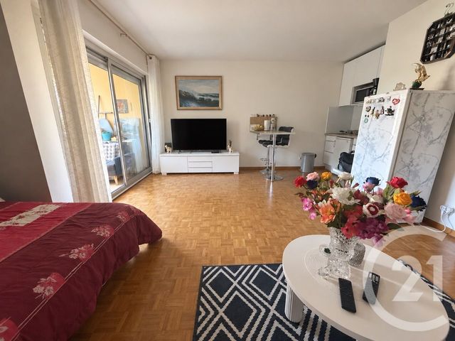 Appartement T1 à vendre - 1 pièce - 33.0 m2 - MARSEILLE - 13010 - PROVENCE-ALPES-COTE-D-AZUR - Century 21 Coeur Neuf