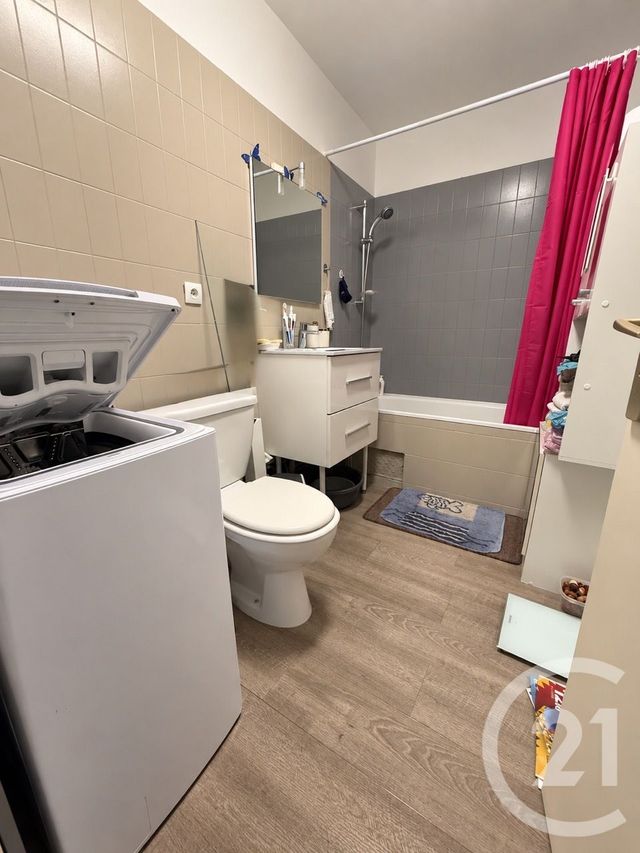 Appartement T1 à vendre - 1 pièce - 33.0 m2 - MARSEILLE - 13010 - PROVENCE-ALPES-COTE-D-AZUR - Century 21 Coeur Neuf