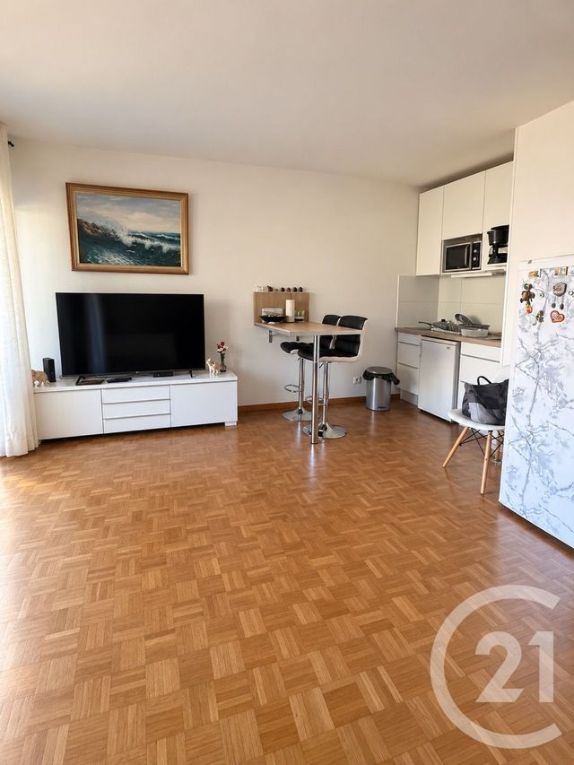 Appartement T1 à vendre - 1 pièce - 33.0 m2 - MARSEILLE - 13010 - PROVENCE-ALPES-COTE-D-AZUR - Century 21 Coeur Neuf