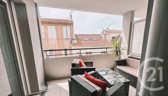 Appartement F2 à louer - 2 pièces - 45.5 m2 - MARSEILLE - 13009 - PROVENCE-ALPES-COTE-D-AZUR - Century 21 Coeur Neuf