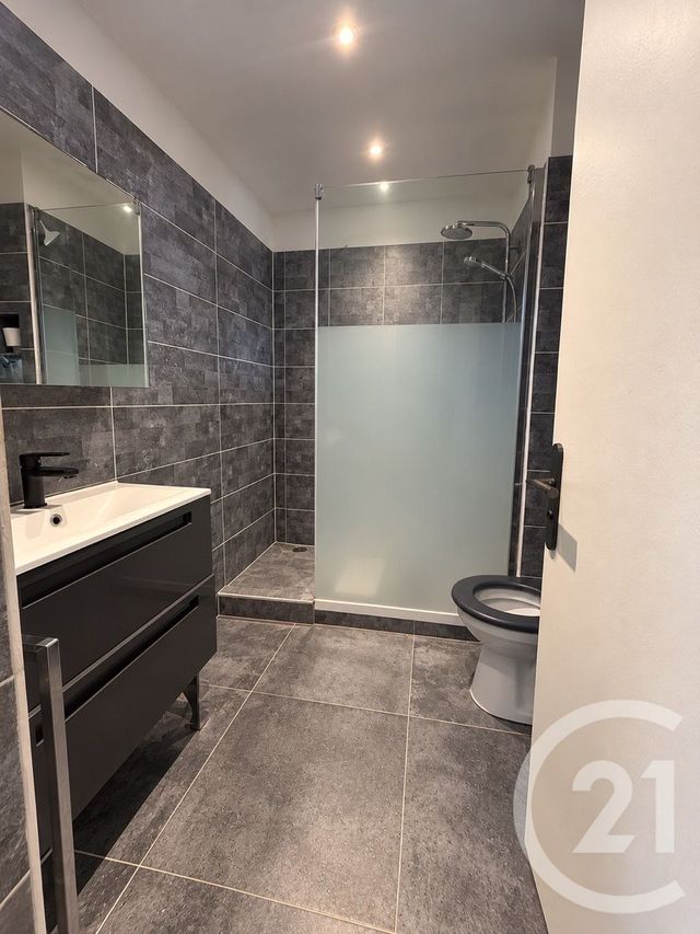 Appartement T2 à louer - 2 pièces - 39.51 m2 - MARSEILLE - 13009 - PROVENCE-ALPES-COTE-D-AZUR - Century 21 Coeur Neuf