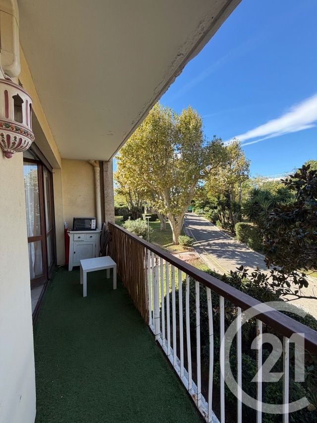 Appartement T3 à louer - 3 pièces - 81.95 m2 - MARSEILLE - 13008 - PROVENCE-ALPES-COTE-D-AZUR - Century 21 Coeur Neuf