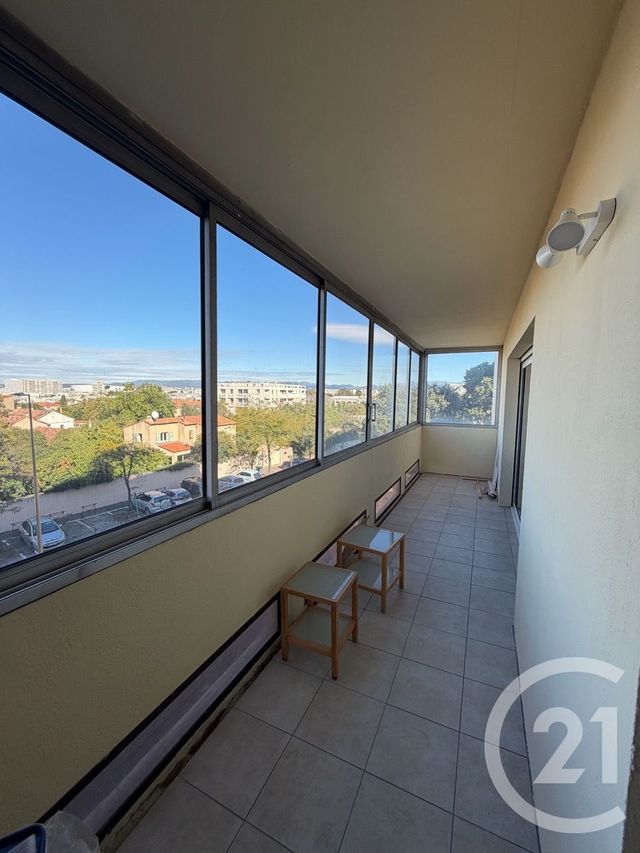 Appartement T4 à louer - 4 pièces - 90.87 m2 - MARSEILLE - 13009 - PROVENCE-ALPES-COTE-D-AZUR - Century 21 Coeur Neuf