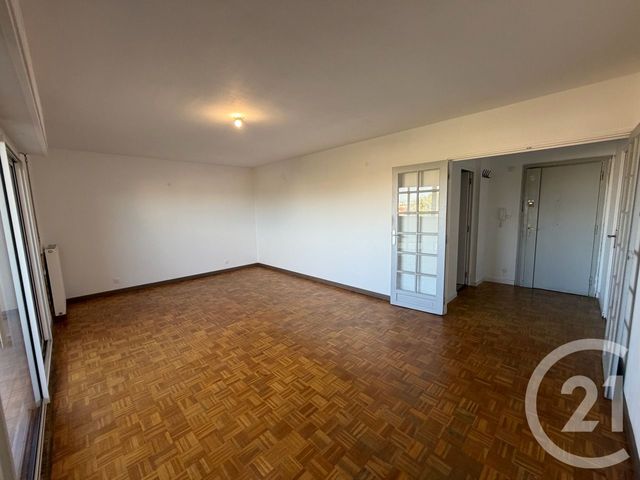 Appartement T4 à louer - 4 pièces - 90.87 m2 - MARSEILLE - 13009 - PROVENCE-ALPES-COTE-D-AZUR - Century 21 Coeur Neuf