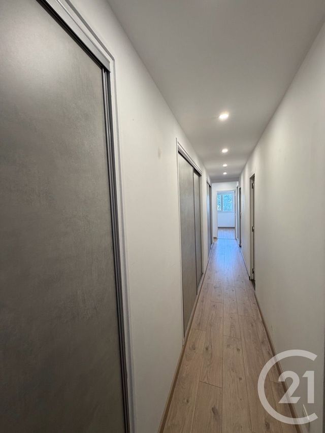 Appartement T4 à louer - 4 pièces - 90.87 m2 - MARSEILLE - 13009 - PROVENCE-ALPES-COTE-D-AZUR - Century 21 Coeur Neuf