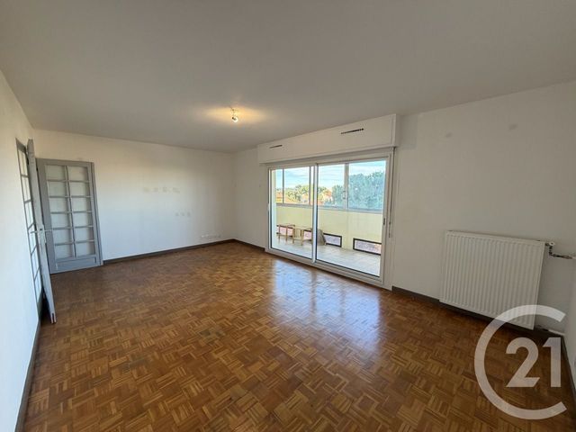 Appartement T4 à louer - 4 pièces - 90.87 m2 - MARSEILLE - 13009 - PROVENCE-ALPES-COTE-D-AZUR - Century 21 Coeur Neuf